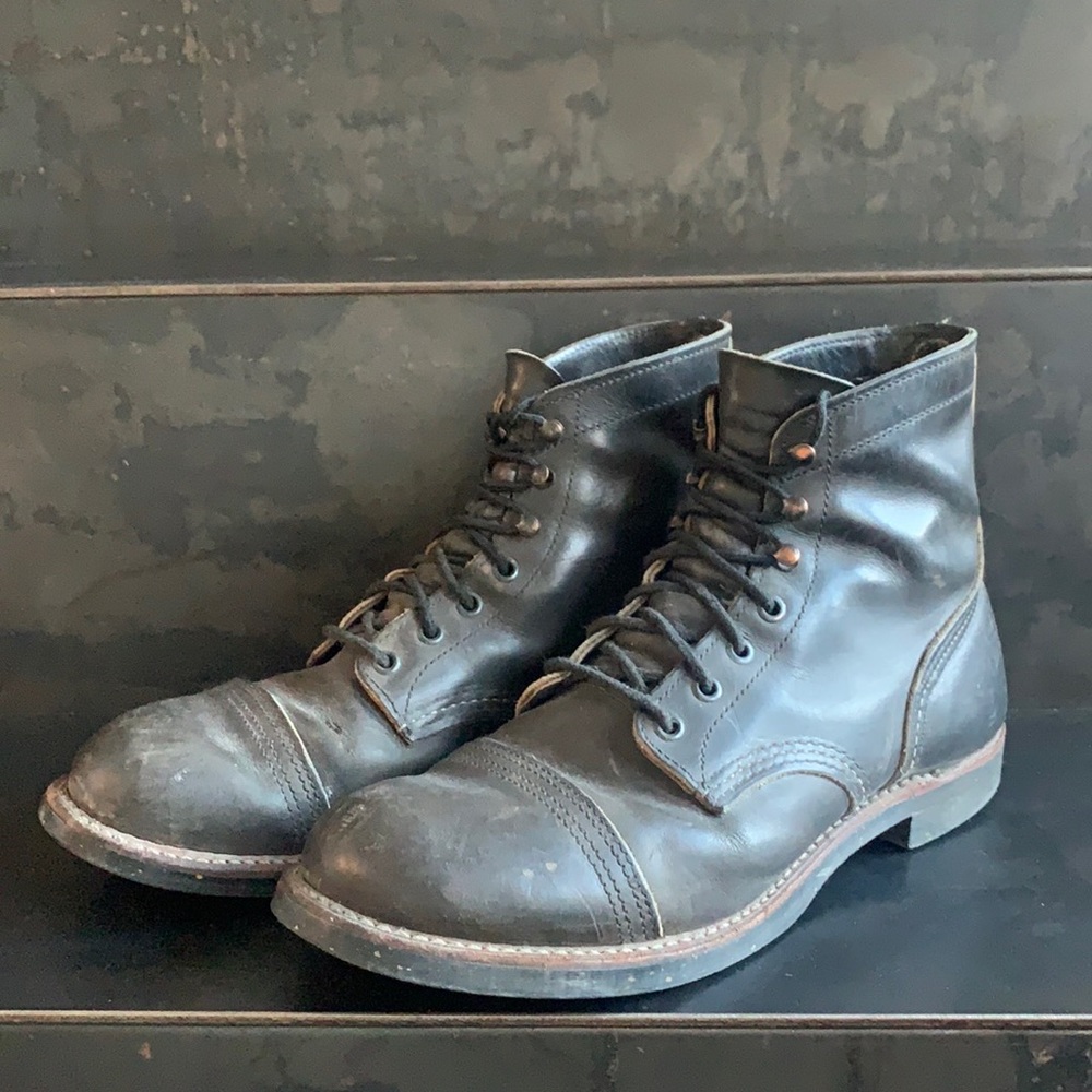Men’s Heritage Redwing boots size 9